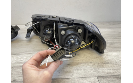 Фары передние Volkswagen Passat B5 2000-2005