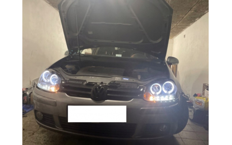 Фары передние Volkswagen Golf 5