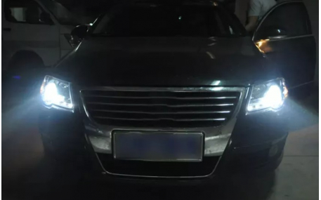 Фары передние Volkswagen Passat B6