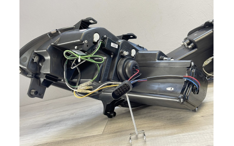 Фары передние Volkswagen