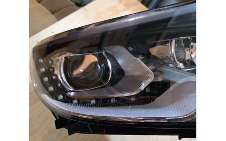 Фары передние Volkswagen Tiguan 2011-2016