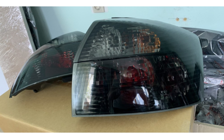 Фонари задние AUDI A4 B6 Sedan