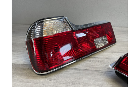 Фонари задние BMW E32