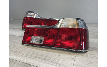 Фонари задние BMW E32