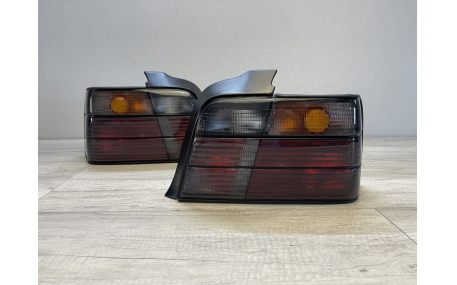Фонари задние BMW E36 Sedan