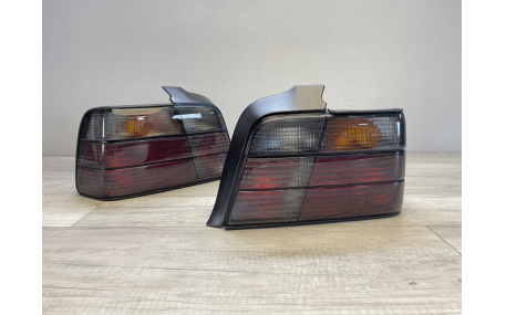 Фонари задние BMW E36 Sedan