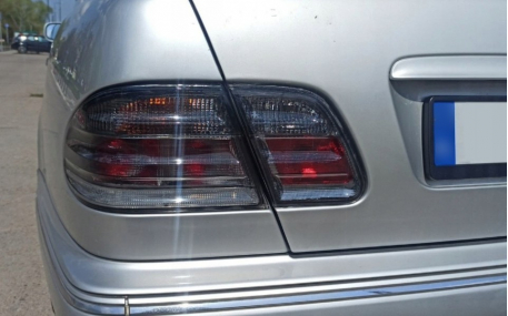 Фонари задние Mercedes E-class W210