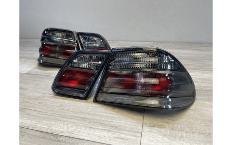 Фонари задние Mercedes E-class W210