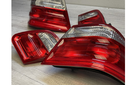 Фонари задние Mercedes E-class W210