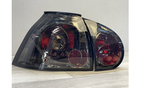 Фонари задние Volkswagen Golf 5