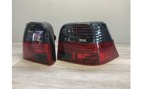 Фонари задние Volkswagen Golf 4