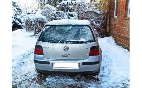 Фонари задние Volkswagen Golf 4