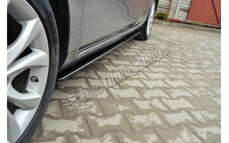 Пороги Mazda 3