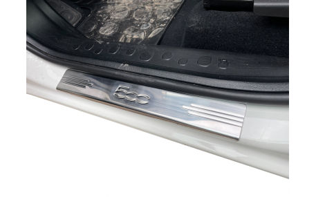 Накладки на пороги Fiat 500L