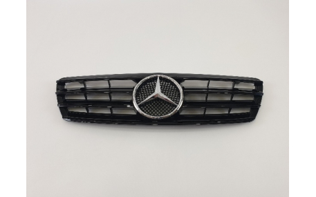 Решетка радиатора Mercedes C-class W203