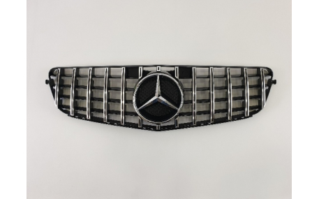 Решетка радиатора Mercedes C-class W204