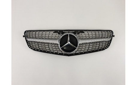 Решетка радиатора Mercedes C-class W204