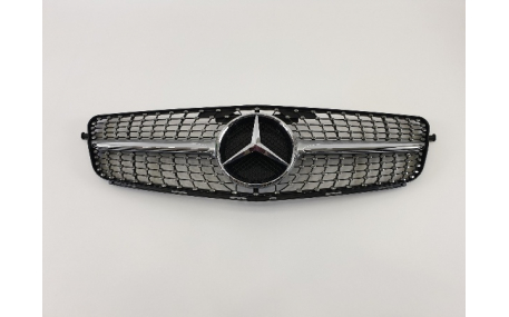 Решетка радиатора Mercedes C-class W204