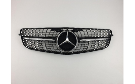 Решетка радиатора Mercedes C-class W204