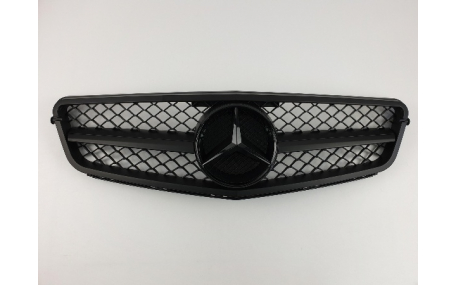 Решетка радиатора Mercedes C-class W204