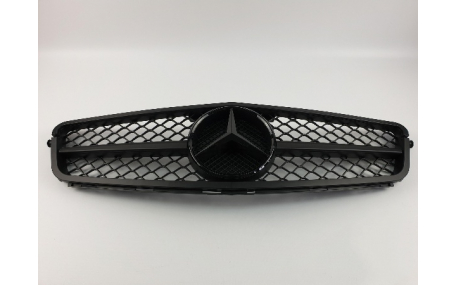 Решетка радиатора Mercedes C-class W204