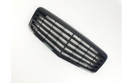 Решетка радиатора Mercedes E-class W211 2006-2009