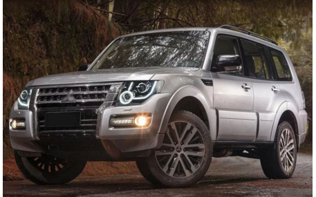 Фары передние Mitsubishi Pajero Wagon 4