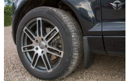 Брызговики Audi Q7