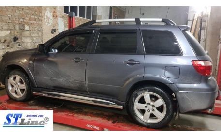 Подножки Mitsubishi Outlander