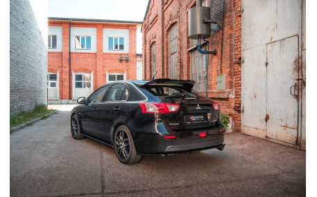 Накладка задняя Mitsubishi Lancer X