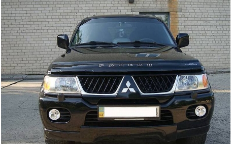 Дефлектор капота Mitsubishi Pajero Sport