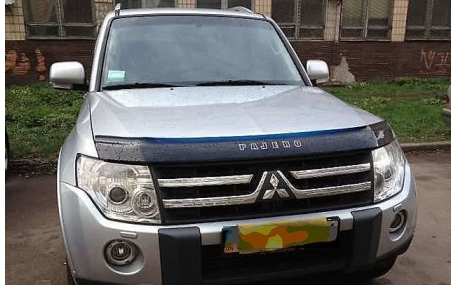 Дефлектор капота Mitsubishi Pajero Wagon