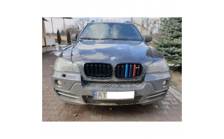 Решетка радиатора BMW X5 (E70)