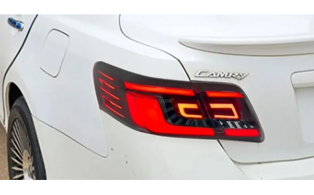 Фонари задние Toyota Camry V40