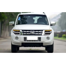 Фары передние Mitsubishi Pajero Wagon 4