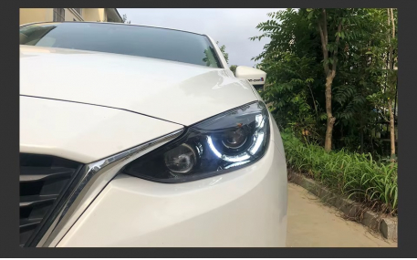 Фары передние Mazda 3