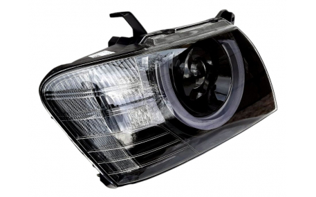 Фары передние Mitsubishi Pajero Wagon 3