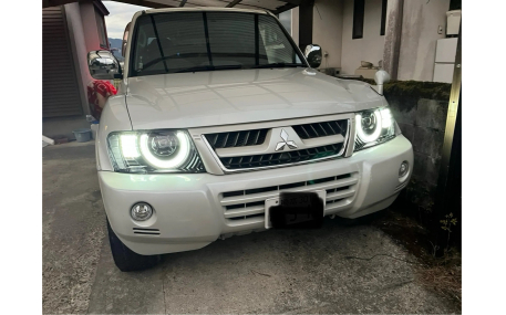 Фары передние Mitsubishi Pajero Wagon 3