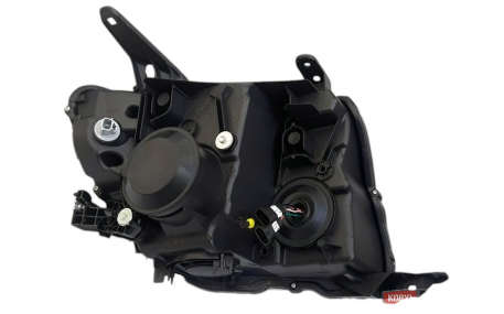 Фары передние Mitsubishi Pajero Wagon 4