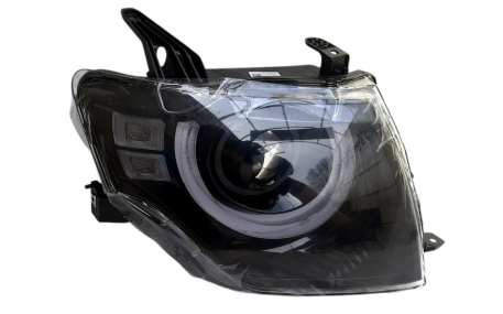 Фары передние Mitsubishi Pajero Wagon 4