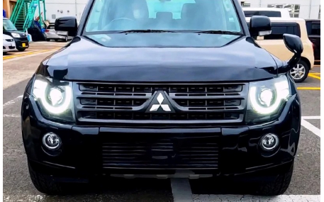 Фары передние Mitsubishi Pajero Wagon 4