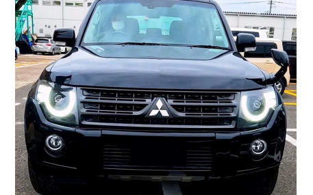 Фары передние Mitsubishi Pajero Wagon 4
