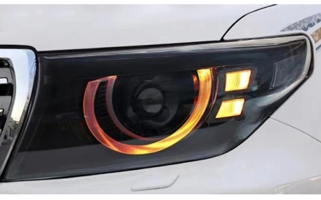 Фары передние Toyota Land Cruiser 200