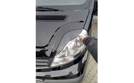 Ресницы Opel Vivaro