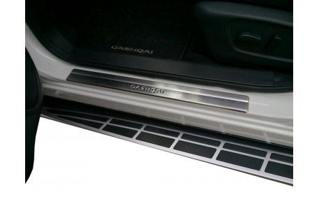 Накладки на пороги Nissan Qashqai