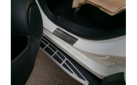 Накладки на пороги Nissan Qashqai