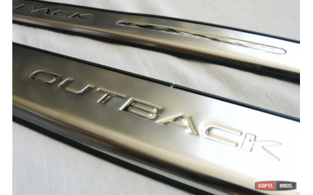 Накладки на пороги Subaru Outback