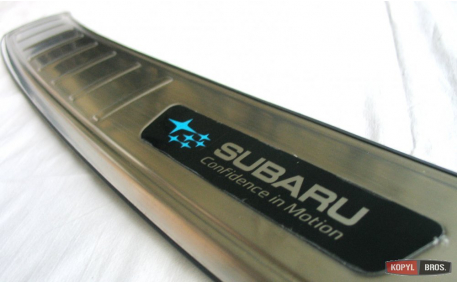 Накладка на задний бампер Subaru XV