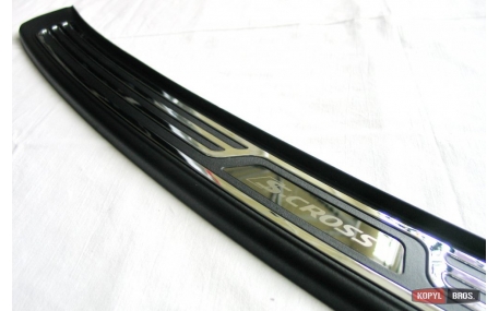 Накладка на задний бампер Suzuki SX-4 S-Cross