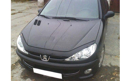 Дефлектор капота Peugeot 206